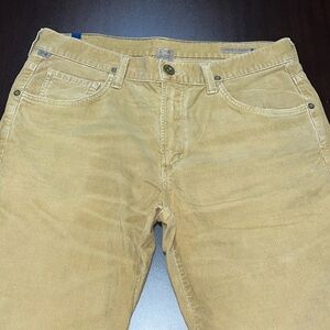 Citizens Of Humanity Men’s Tan 5 Pocket Corduroy Pants. 33. New Condition.